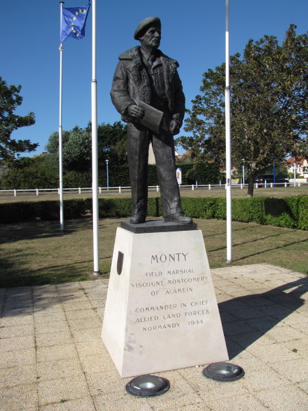 statue montgomery